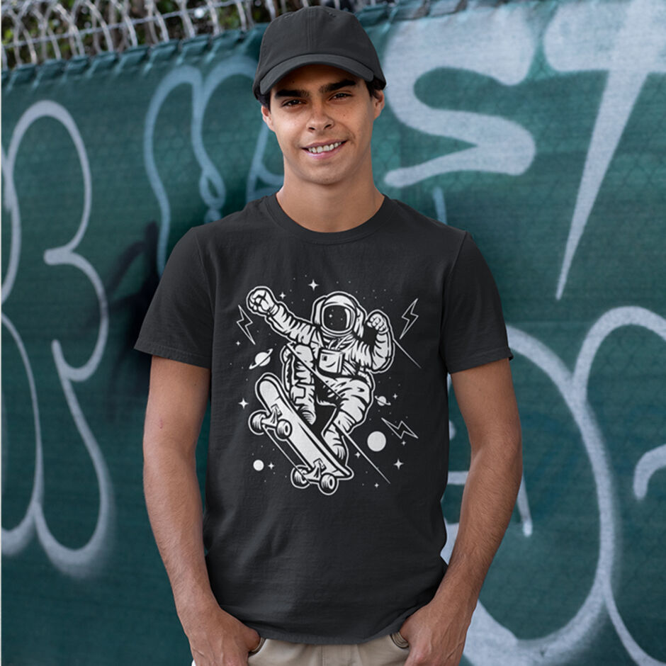 Astronaut-Skateboarding-Space-Male-Short-Sleeve-Black-T-Shirt