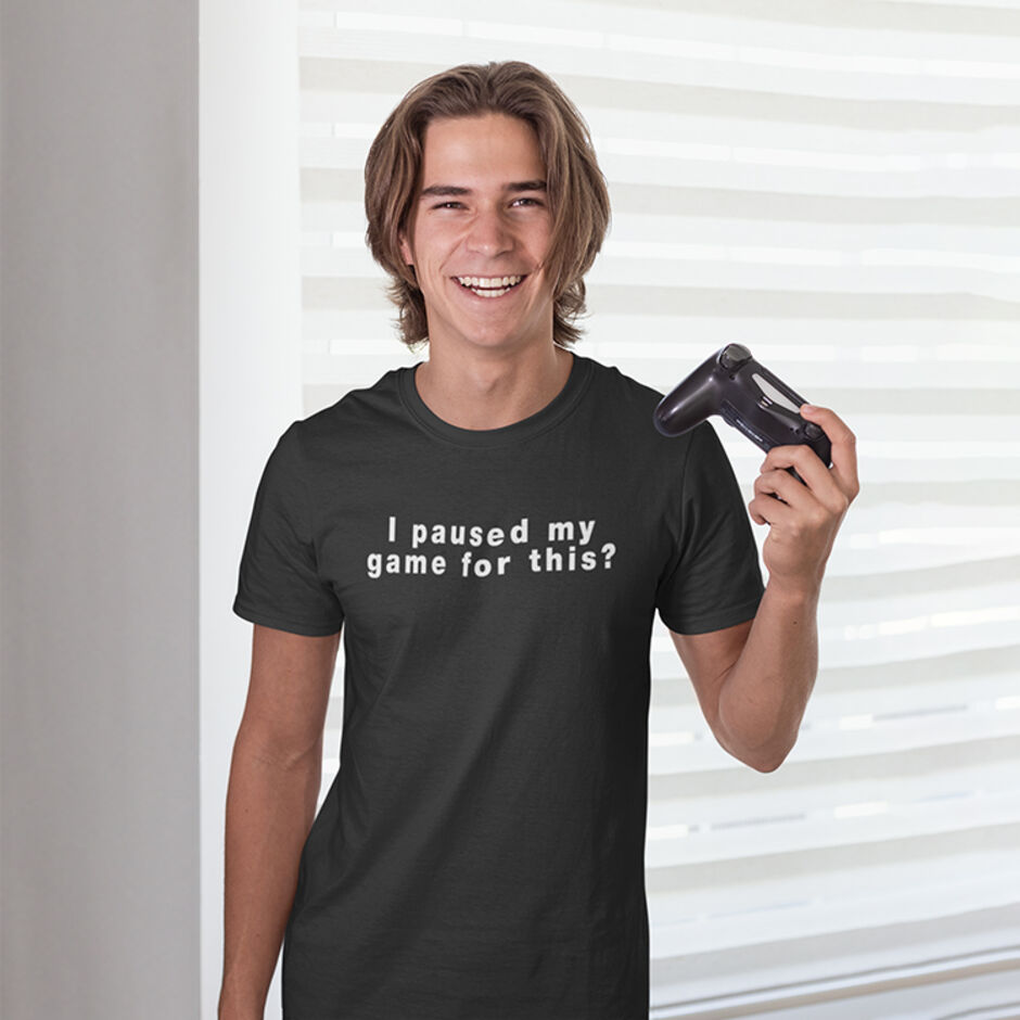 I-Paused-My-Game-For-This-Male-Short-Sleeve-Black-T-Shirt