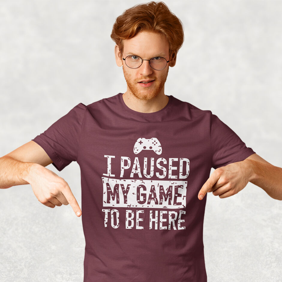 I-Paused-My-Game-For-This-Male-Short-Sleeve-Burgundy-T-Shirt