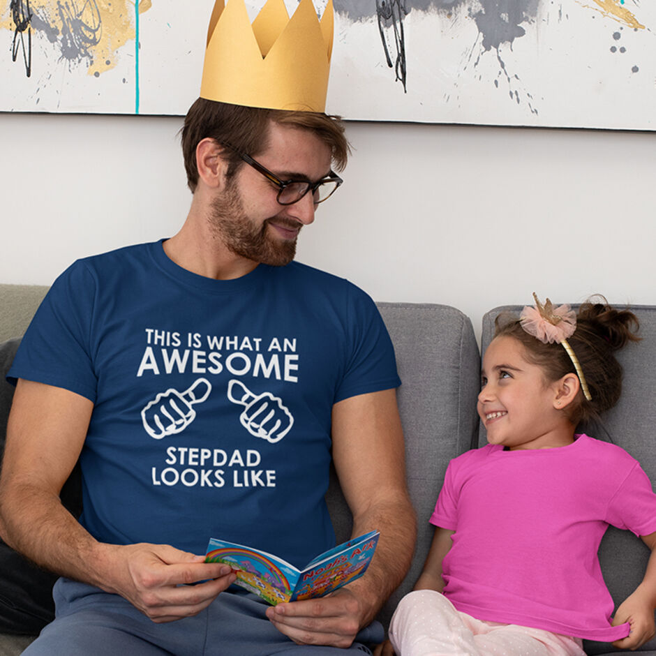 This-is-What-an-Awesome-Stepdad-Looks-Like-Short-Sleeve-Navy-T-Shirt