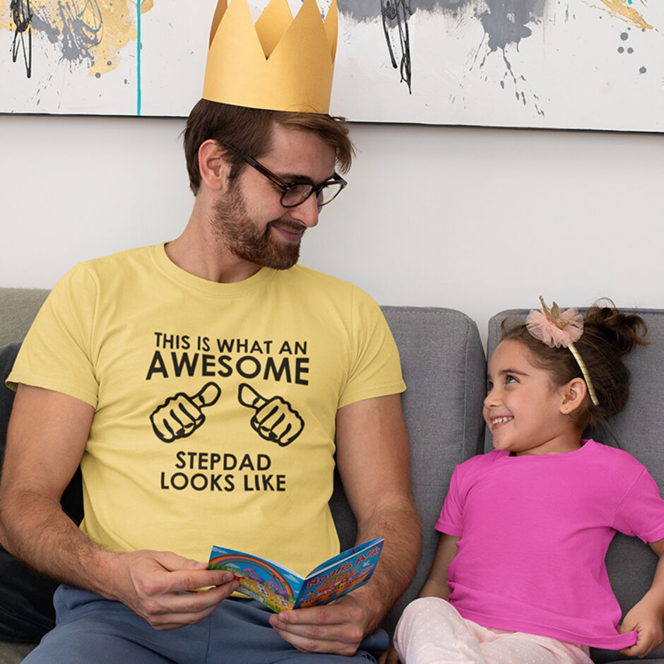 This-is-What-an-Awesome-Stepdad-Looks-Like-Short-Sleeve-Yellow-T-Shirt